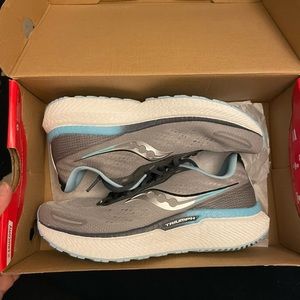 Saucony Triumph 19 (worn twice)